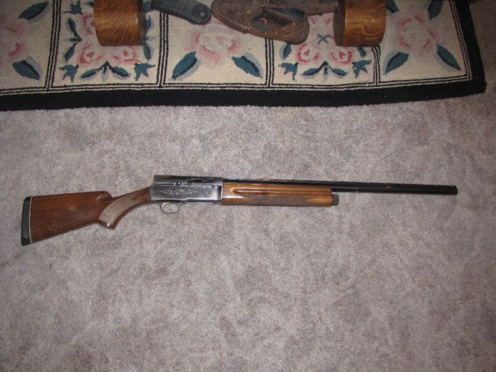 Vintage Browning Light 12 Auto-5  shotgun NICE!