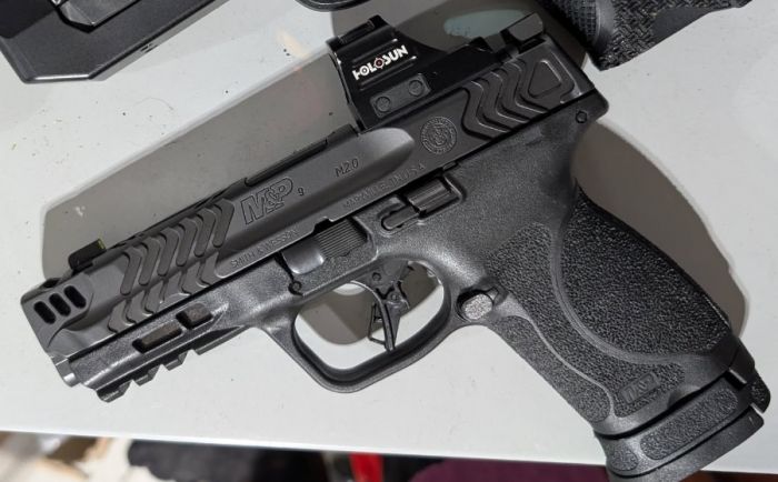 Performance Center M&amp;P9 2.0 Carry Comp