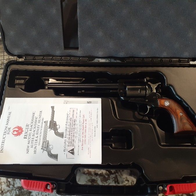 Ruger Super Blackhawk. 44 Mag, 7.5&quot;- New In Box