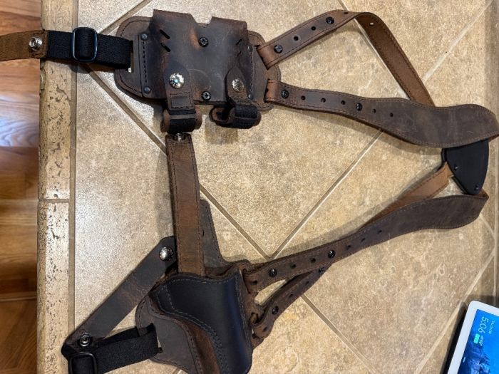 New Heavy duty shoulder holster.45 1911