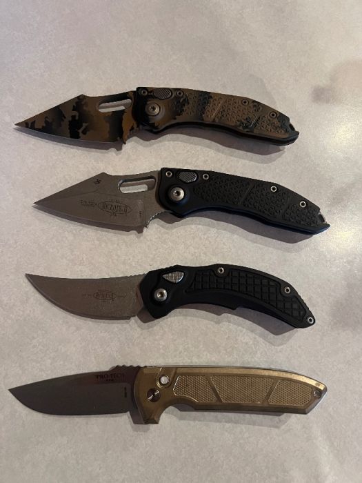 MICROTECH STITCH AND PRO-TECH KNIVES