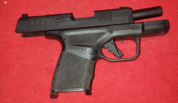Springfield armory hellcat 9mm