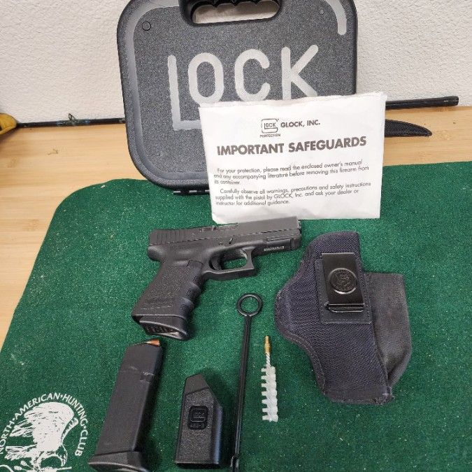 Glock 23 .40 cal.