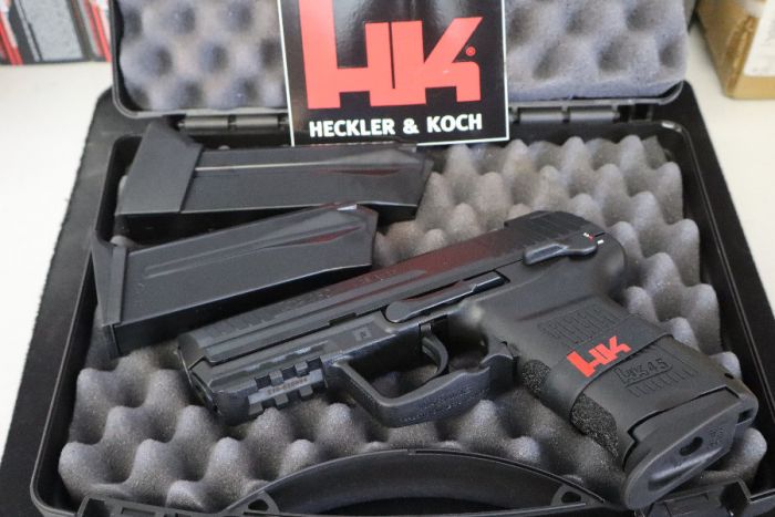 H&amp;K 45C V1 45ACP, 3.9&quot;BARREL,NS, SAF/DEC, 2-8 1-10