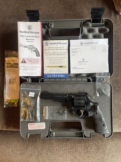 Smith &amp; Wesson Performance Center .357 Magnum