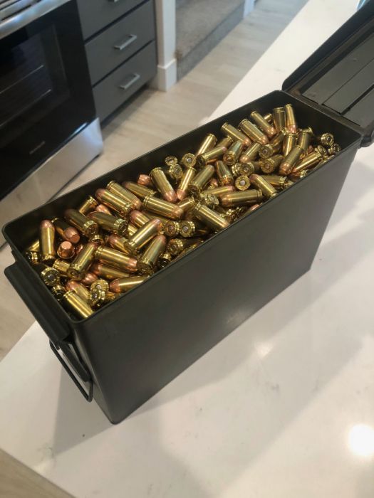 Blazer Brass 40 S&amp;W Ammo 165 Grain FMJ 500rd/$175
