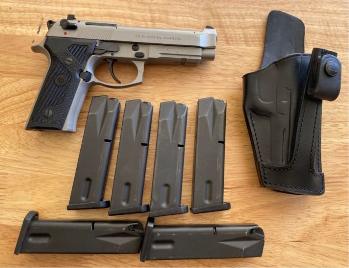 Beretta Model 96 Inox .40 Cal.