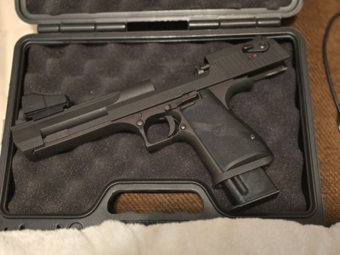 Desert Eagle 44 Magnum