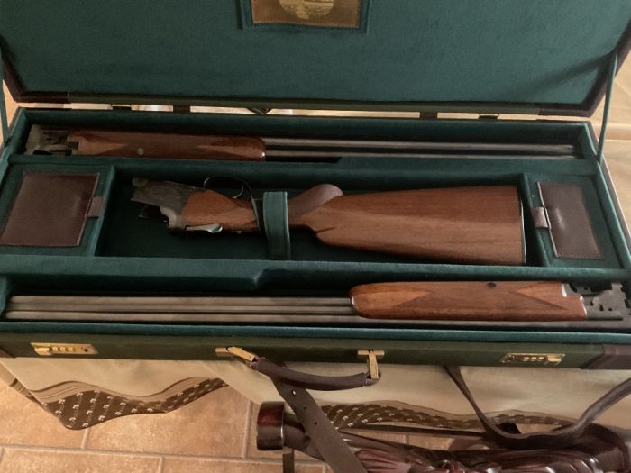 Superposed. Browning 2 barrel set with case