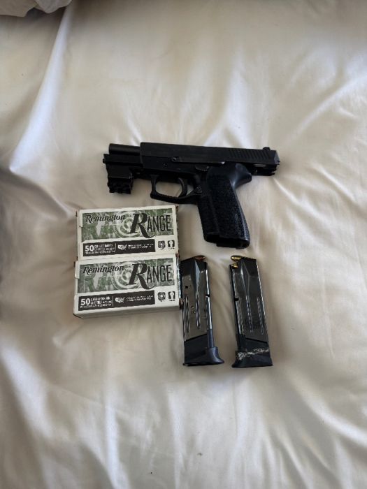 Sig Sauer SP2022 9mm