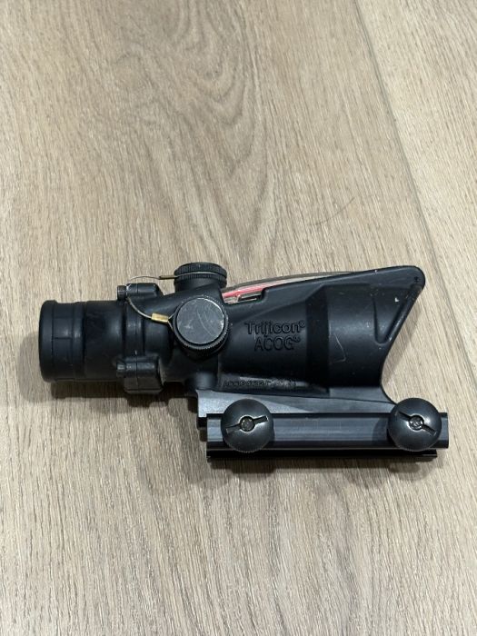 Trijicon Acog 4x32