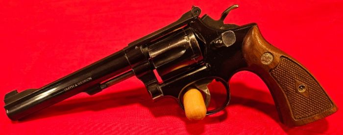 SMITH &amp; WESSON K22 22LR TI-2672