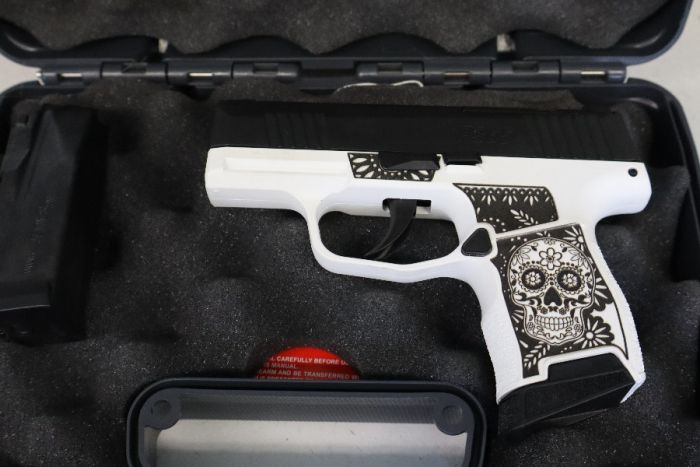 SIG P365 SUGAR SKULL, 9MM,OR 3.1&quot;B, 2-10R, NT STS