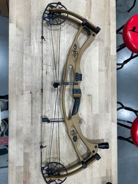 Hoyt RX8 Ultra Bourbon