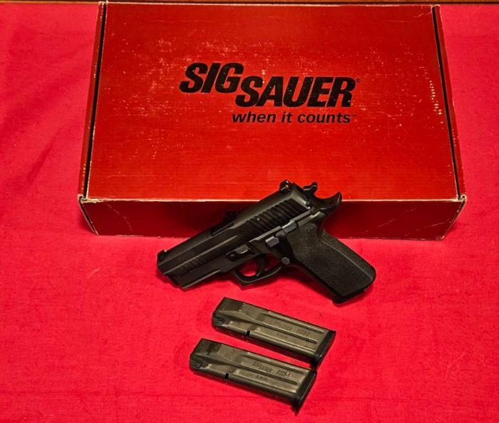 SIG SAUER P229 ELITE 9MM TI-1676 BOX 3 MAGS