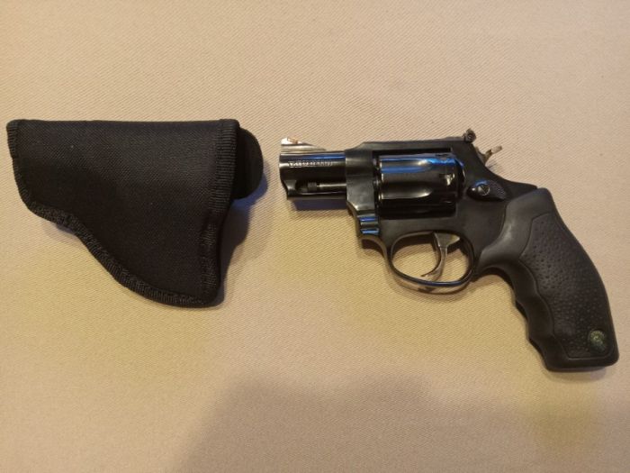 Taurus 941, 22 Magnum Revolver