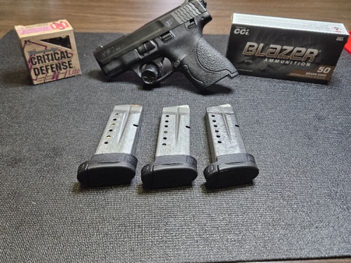 S&amp;W M&amp;P 9 shield