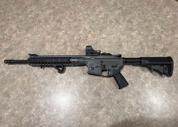 LWRC DI 5.56 Grey with Sights