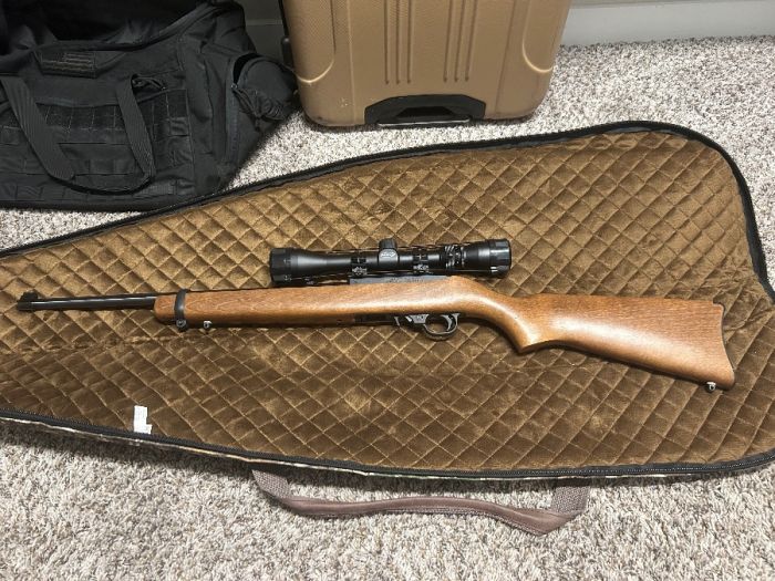 Ruger 10/22 Carbine w/scope