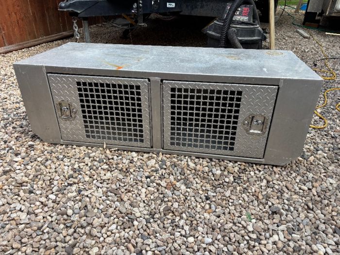 Double dog box
