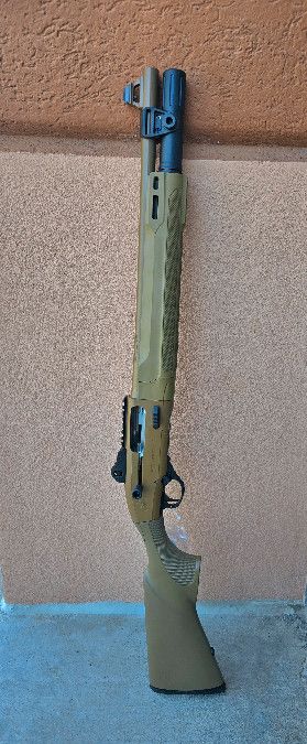 Beretta 1301 Tactical Mod 2 FDE