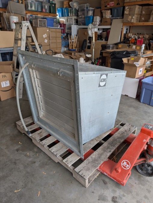 Commercial Ventilation Fan.  Acme Windmaster