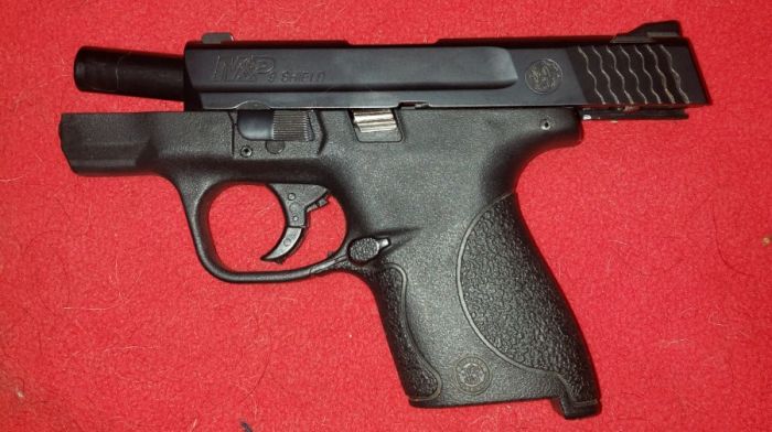 Smith &amp; Wesson sheild 9mm